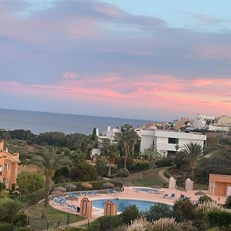 2 Bedroom Penthouse With A Private 360 Rooftop Terrace With Sea And Mountain Views Bahia de Casares Extérieur photo